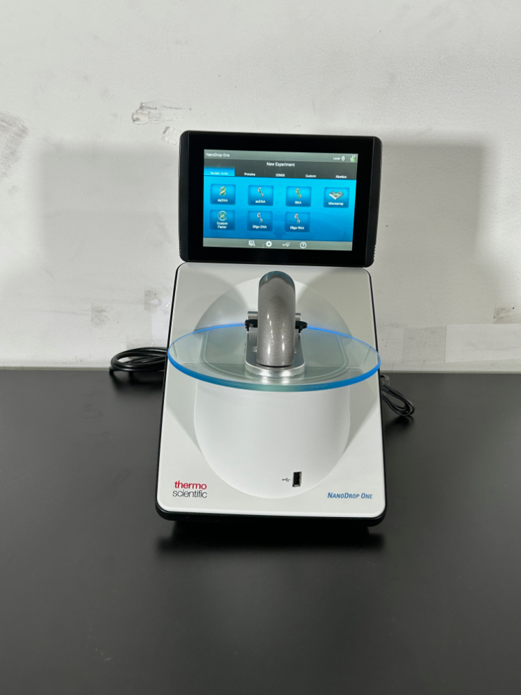 Image of Thermo Scientific NanoDrop One UV/VIS Spectrophotometer